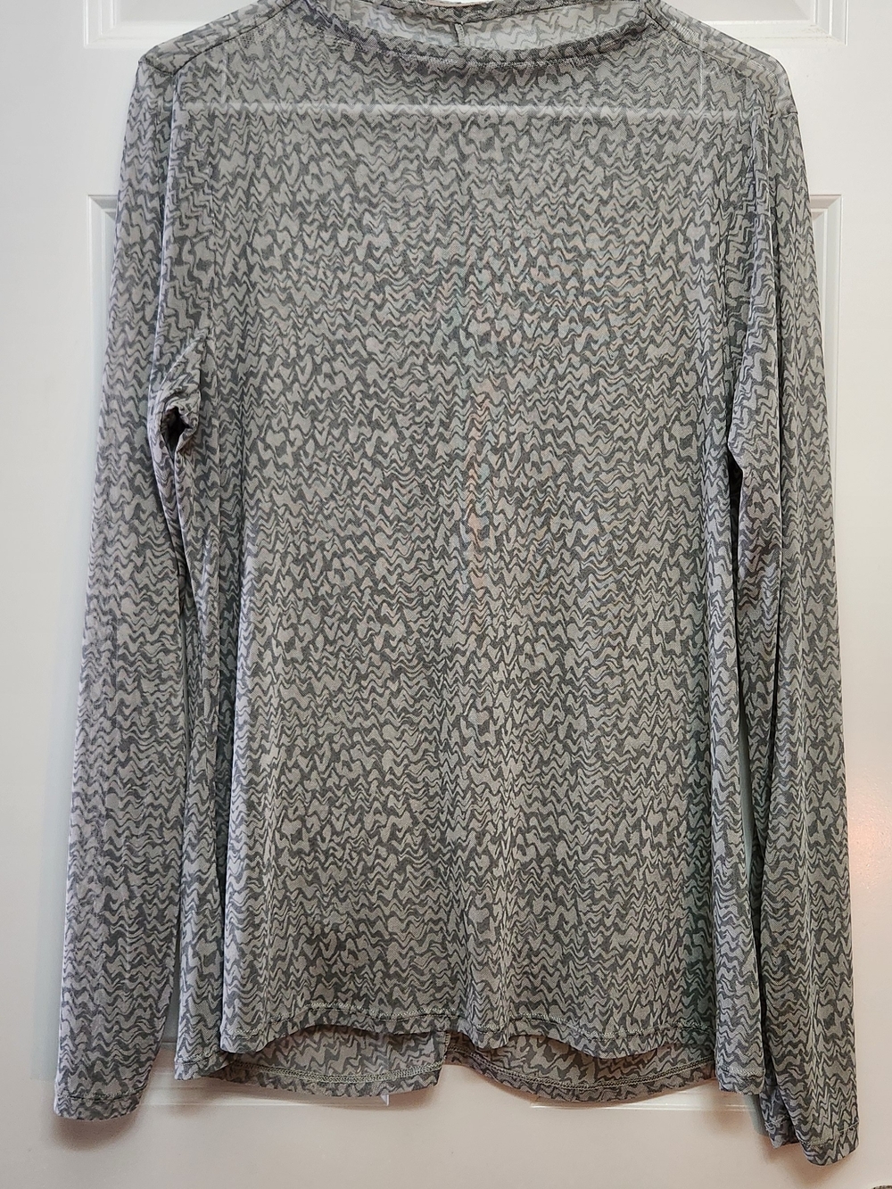 Zella Brand,  Gray and White Patterned Active Top XL